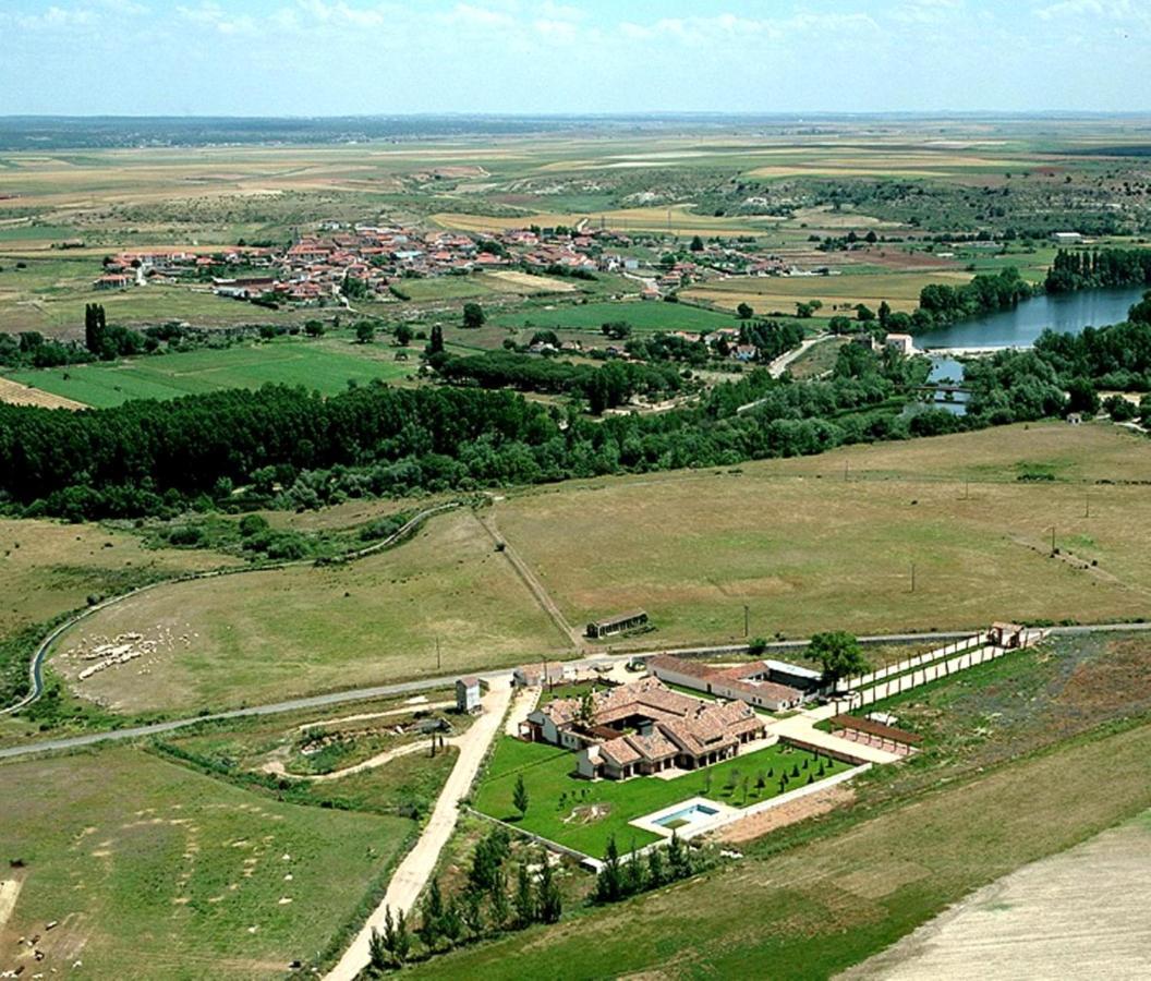 Вилла La Casona Del Tormes Альменара-де-Тормес Экстерьер фото
