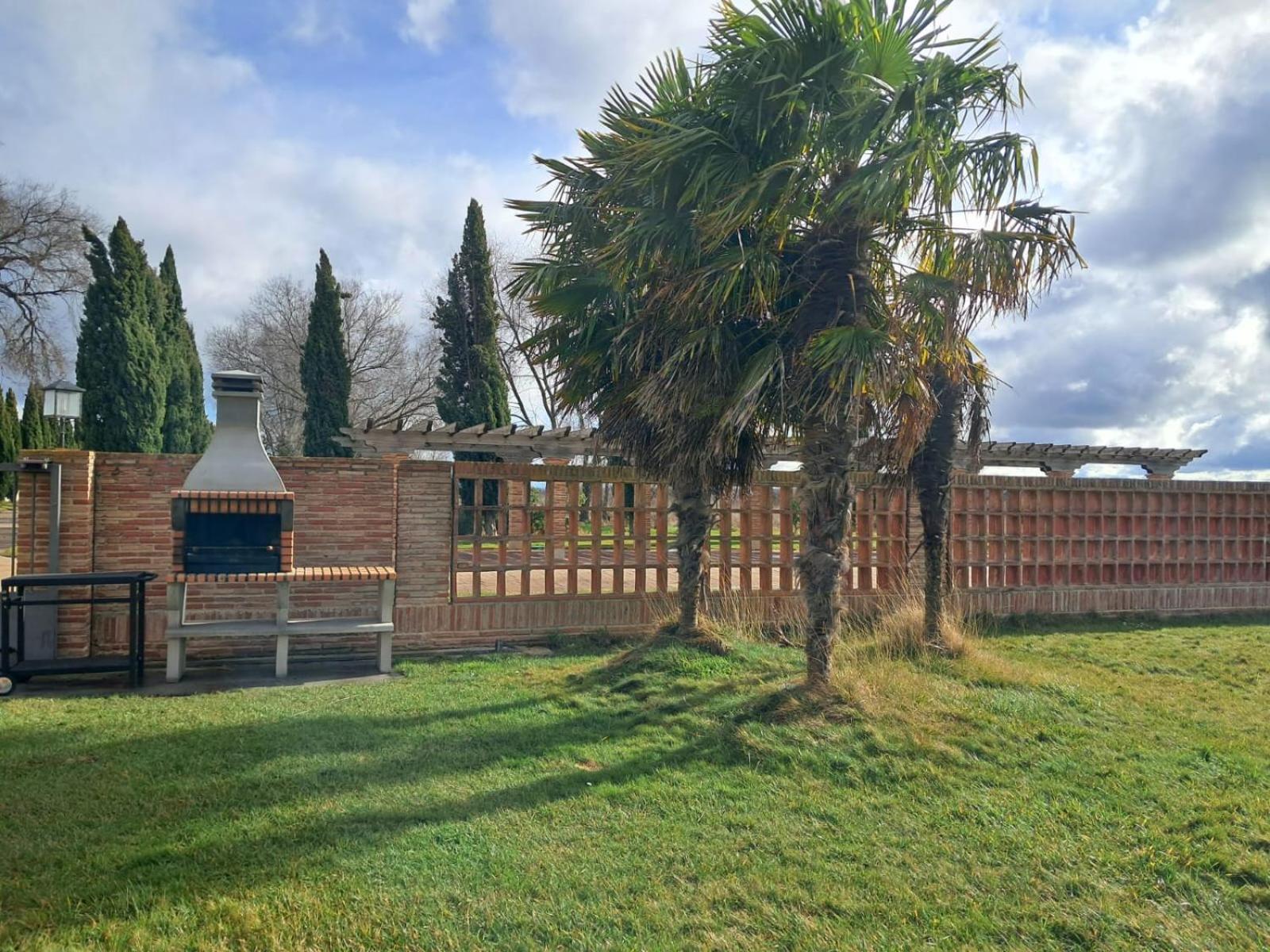 Вилла La Casona Del Tormes Альменара-де-Тормес Экстерьер фото