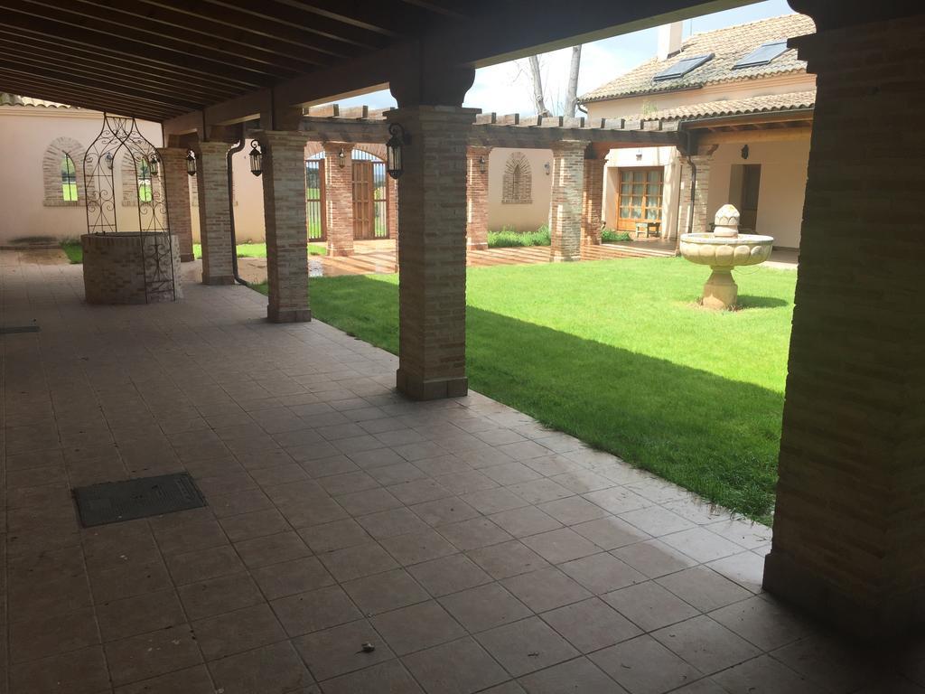Вилла La Casona Del Tormes Альменара-де-Тормес Экстерьер фото